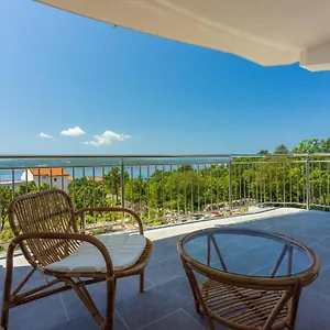 Sunshine E Crikvenica