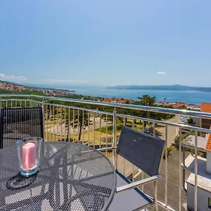 Sunshine D Crikvenica